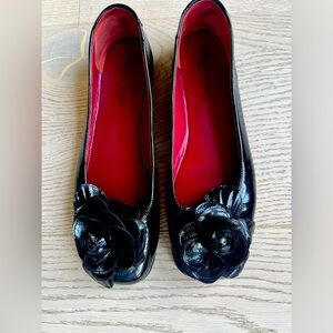 Taryn Rose luxury size 37.5 Italy flats